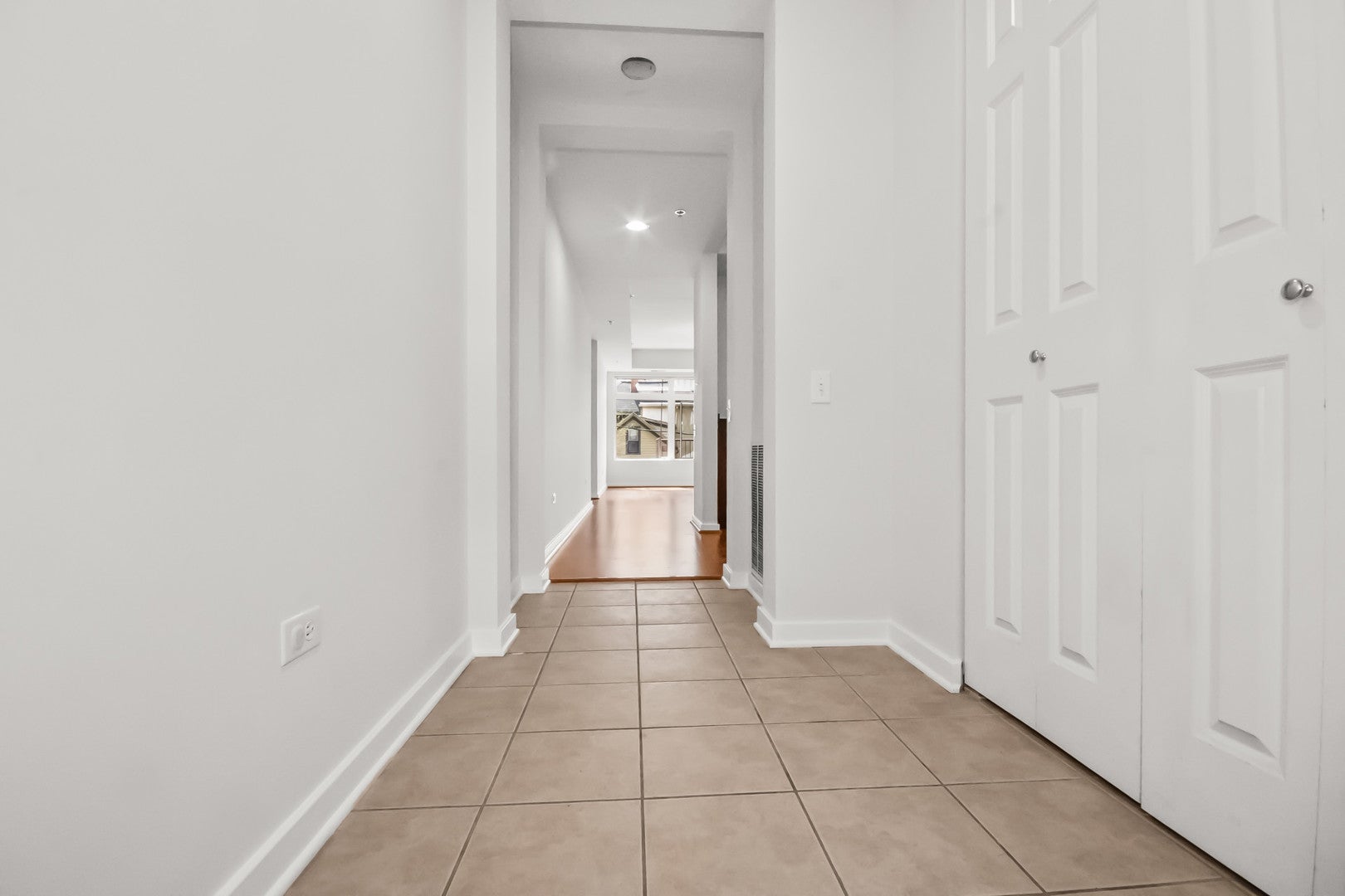 515 N Harlem Avenue 203