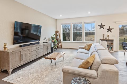 Tiny photo for 2646 Martini Street, Mundelein, IL 60060 (MLS # 12625589)