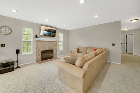 Tiny photo for 2623 Cobblestone Drive, Crystal Lake, IL 60012 (MLS # 12442123)