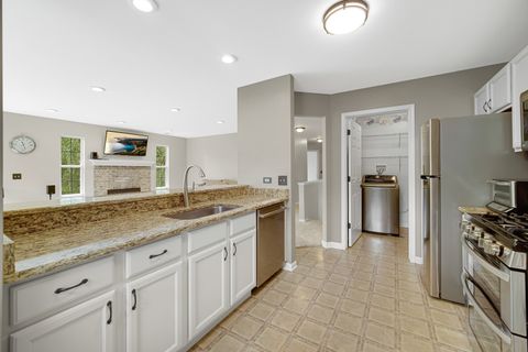 Tiny photo for 2623 Cobblestone Drive, Crystal Lake, IL 60012 (MLS # 12442123)