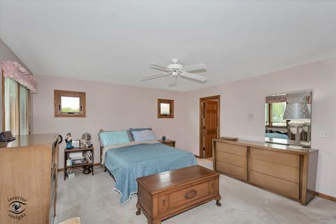 Tiny photo for 233 Goldenwood Court, Aurora, IL 60502 (MLS # 12630679)