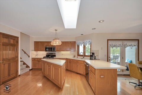 Tiny photo for 233 Goldenwood Court, Aurora, IL 60502 (MLS # 12630679)