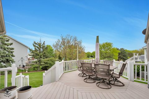 Tiny photo for 233 Goldenwood Court, Aurora, IL 60502 (MLS # 12630679)