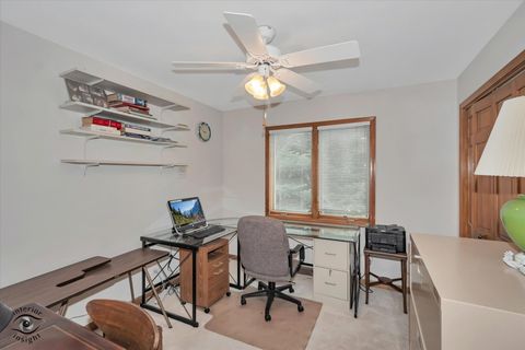 Tiny photo for 233 Goldenwood Court, Aurora, IL 60502 (MLS # 12630679)