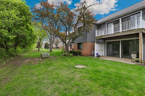 Tiny photo for 0N024 Ambleside Drive #107, Winfield, IL 60190 (MLS # 12630735)