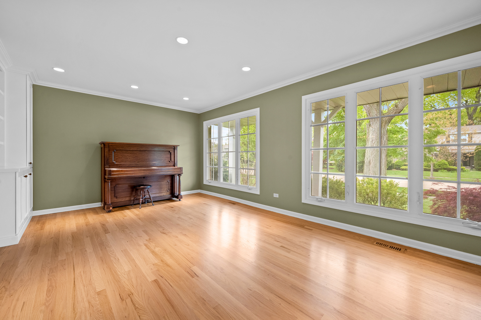 3142 Hemlock Lane