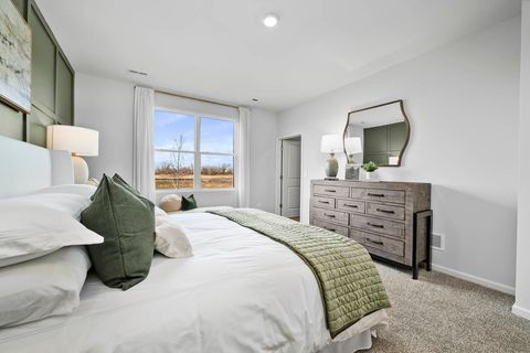 Tiny photo for 1384 Wild Tulip Circle, Bartlett, IL 60103 (MLS # 12474688)