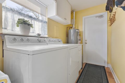 Tiny photo for 620 Chelmsford Lane, Elk Grove Village, IL 60007 (MLS # 12583772)