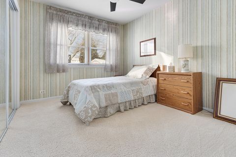 Tiny photo for 620 Chelmsford Lane, Elk Grove Village, IL 60007 (MLS # 12583772)