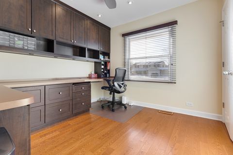 Tiny photo for 620 Chelmsford Lane, Elk Grove Village, IL 60007 (MLS # 12583772)