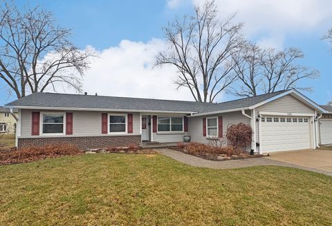 Tiny photo for 620 Chelmsford Lane, Elk Grove Village, IL 60007 (MLS # 12583772)