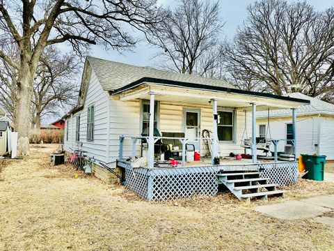 Photo of 208 W 12th Street, Streator, IL 61364 (MLS # 12574367)
