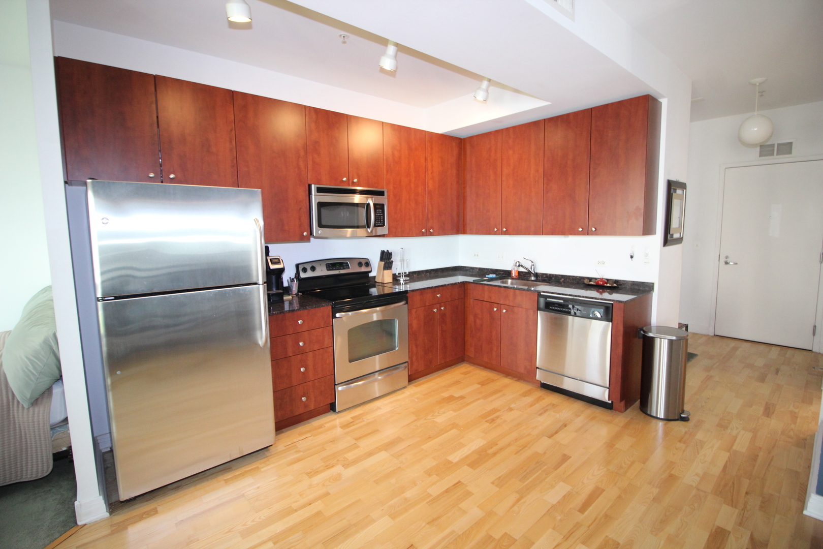 565 W Quincy Street 912