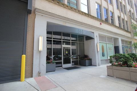 Photo of 565 W Quincy Street #912, Chicago, IL 60661 (MLS # 12464874)