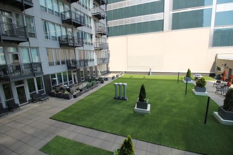 Tiny photo for 565 W Quincy Street #912, Chicago, IL 60661 (MLS # 12464874)