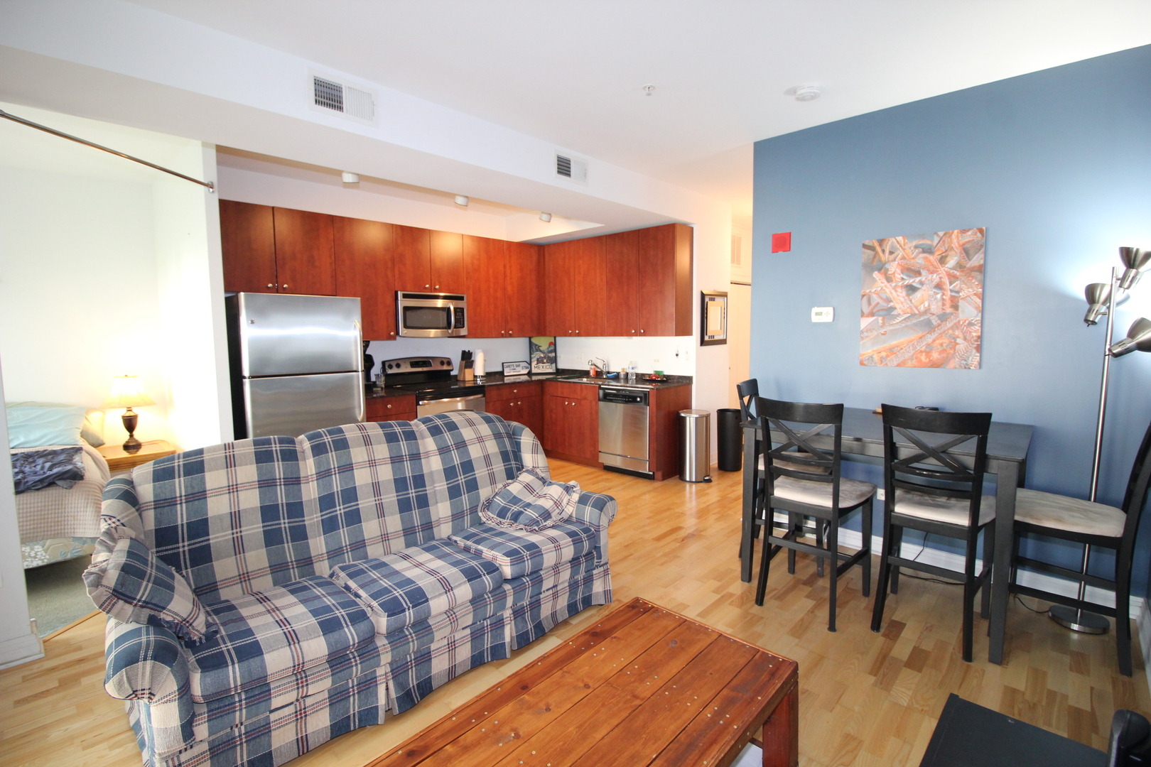 565 W Quincy Street 912