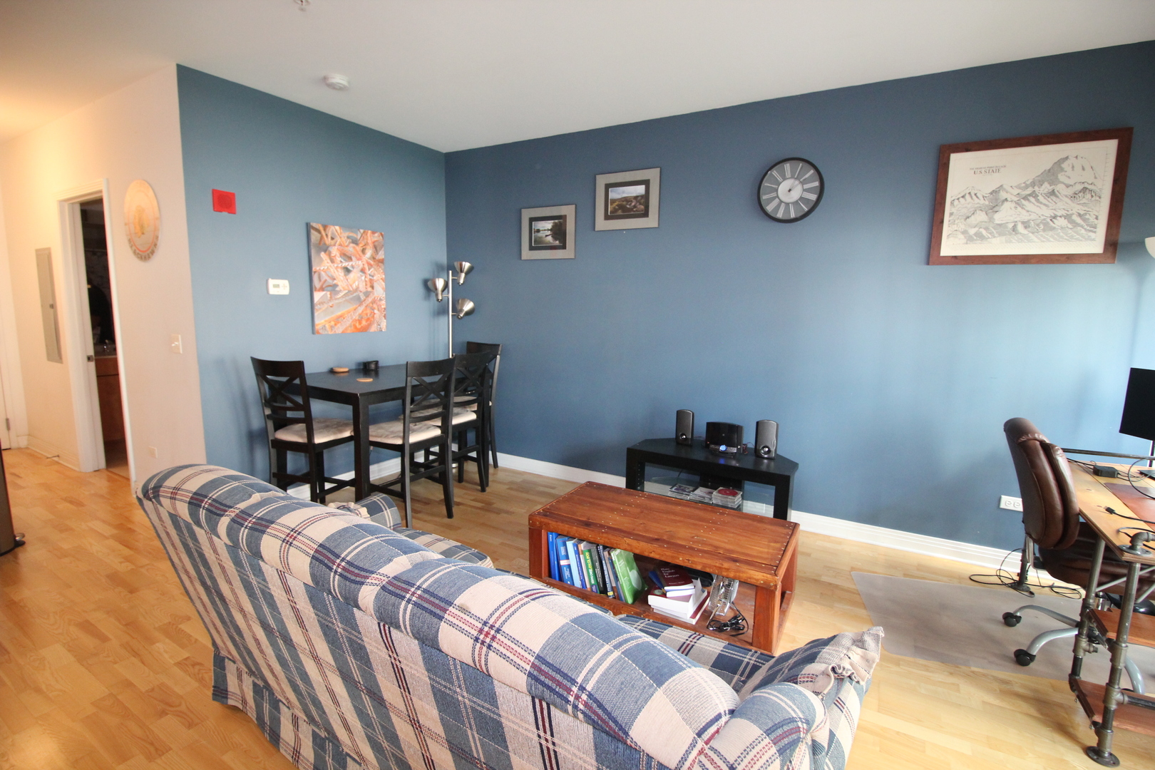 565 W Quincy Street 912