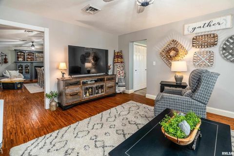 Tiny photo for 2585 Dylan Drive, Marion, IL 62959 (MLS # EB460083)