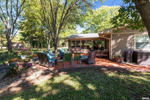 Tiny photo for 2585 Dylan Drive, Marion, IL 62959 (MLS # EB460083)