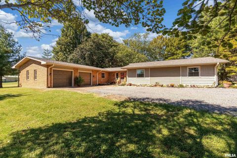 Tiny photo for 2585 Dylan Drive, Marion, IL 62959 (MLS # EB460083)