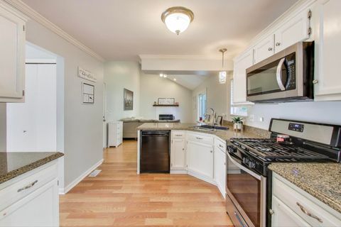 Tiny photo for 2S030 ESSEX Lane, Warrenville, IL 60555 (MLS # 12483623)