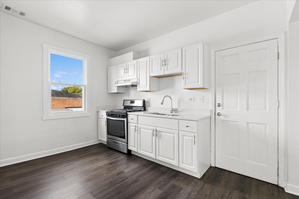 5047 W 25th Street 2R