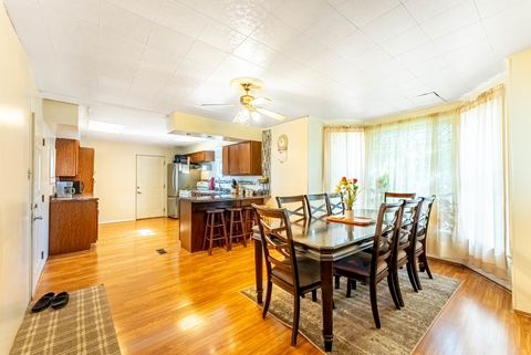 Tiny photo for 322 N Eddy Street, Sandwich, IL 60548 (MLS # 12495931)