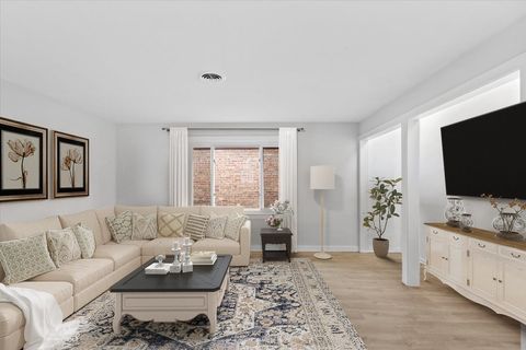 Tiny photo for 10206 S Saint Louis Avenue, Evergreen Park, IL 60805 (MLS # 12506942)