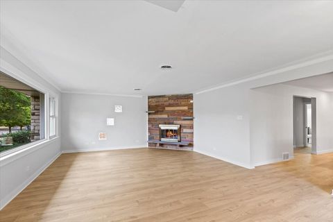 Tiny photo for 10206 S Saint Louis Avenue, Evergreen Park, IL 60805 (MLS # 12506942)