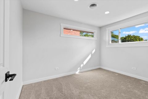 Tiny photo for 10206 S Saint Louis Avenue, Evergreen Park, IL 60805 (MLS # 12506942)