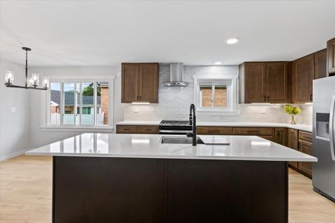 Tiny photo for 10206 S Saint Louis Avenue, Evergreen Park, IL 60805 (MLS # 12506942)