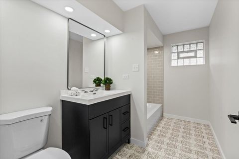 Tiny photo for 10206 S Saint Louis Avenue, Evergreen Park, IL 60805 (MLS # 12506942)