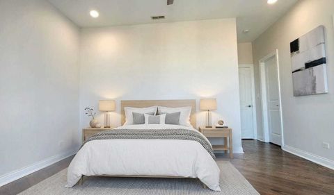 Tiny photo for 4002 S WESTERN Avenue #4, Chicago, IL 60609 (MLS # 12615164)