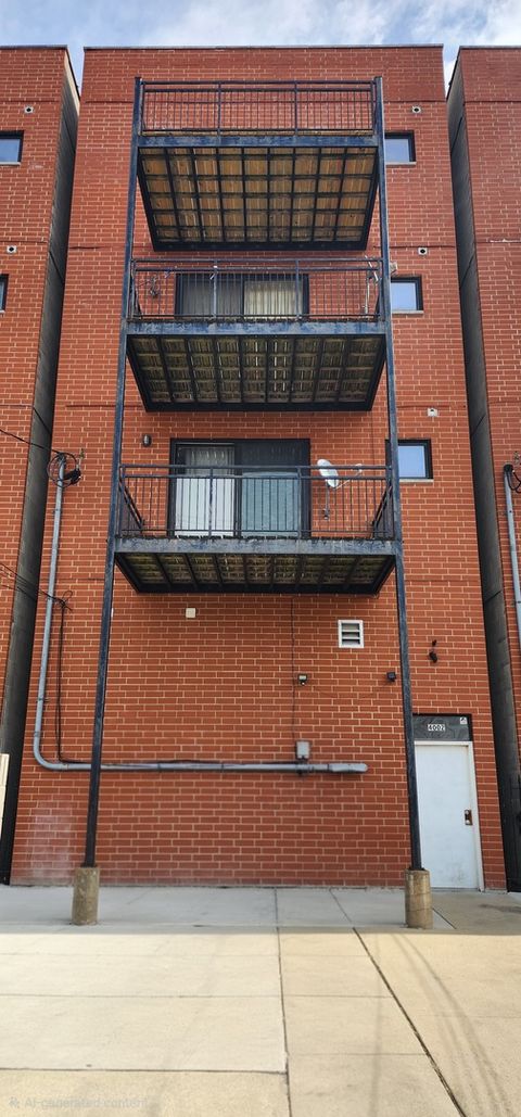 Tiny photo for 4002 S WESTERN Avenue #4, Chicago, IL 60609 (MLS # 12615164)