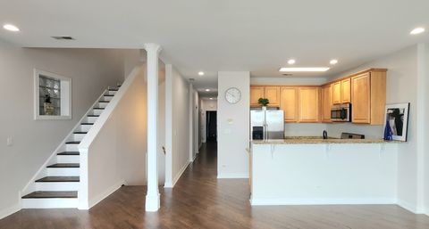 Tiny photo for 4002 S WESTERN Avenue #4, Chicago, IL 60609 (MLS # 12615164)