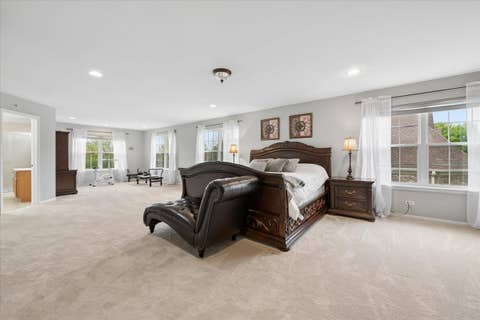 Tiny photo for 5423 SWAN Circle, Hoffman Estates, IL 60192 (MLS # 12644675)