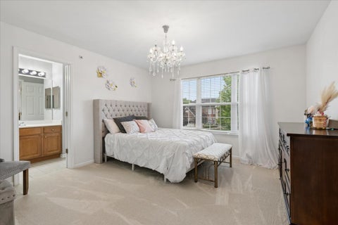 Tiny photo for 5423 SWAN Circle, Hoffman Estates, IL 60192 (MLS # 12644675)