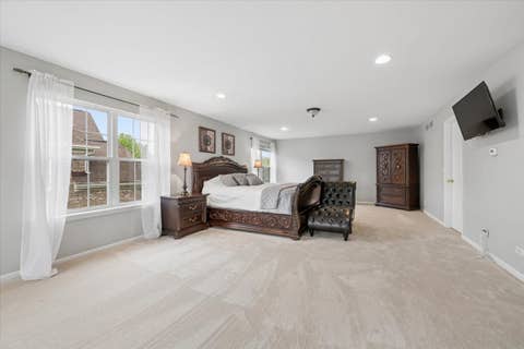 Tiny photo for 5423 SWAN Circle, Hoffman Estates, IL 60192 (MLS # 12644675)