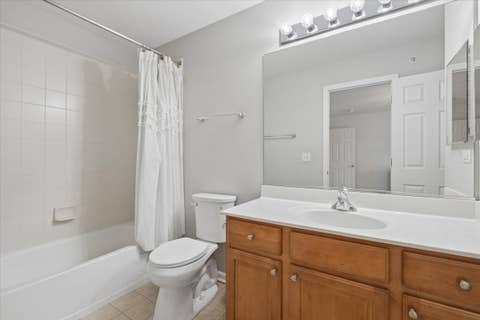 Tiny photo for 5423 SWAN Circle, Hoffman Estates, IL 60192 (MLS # 12644675)