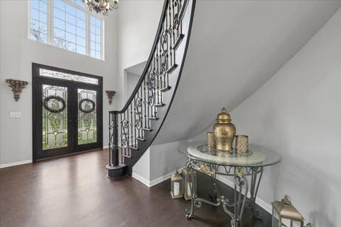 Tiny photo for 5423 SWAN Circle, Hoffman Estates, IL 60192 (MLS # 12644675)