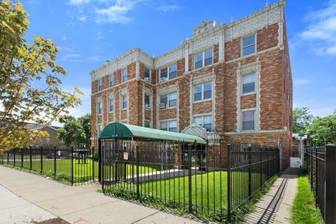 Photo of 7370 S SOUTH SHORE Drive #3W, Chicago, IL 60649 (MLS # 12700695)