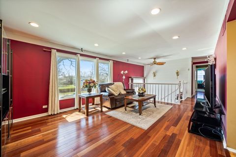 Tiny photo for 251 Hawthorne Drive, Bloomingdale, IL 60108 (MLS # 12601295)