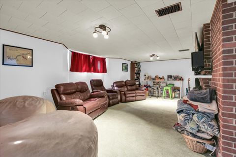 Tiny photo for 308 W Florida Avenue, Urbana, IL 61801 (MLS # 12592976)