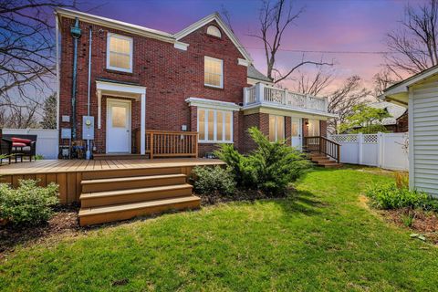 Tiny photo for 308 W Florida Avenue, Urbana, IL 61801 (MLS # 12592976)