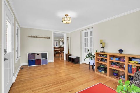 Tiny photo for 308 W Florida Avenue, Urbana, IL 61801 (MLS # 12592976)