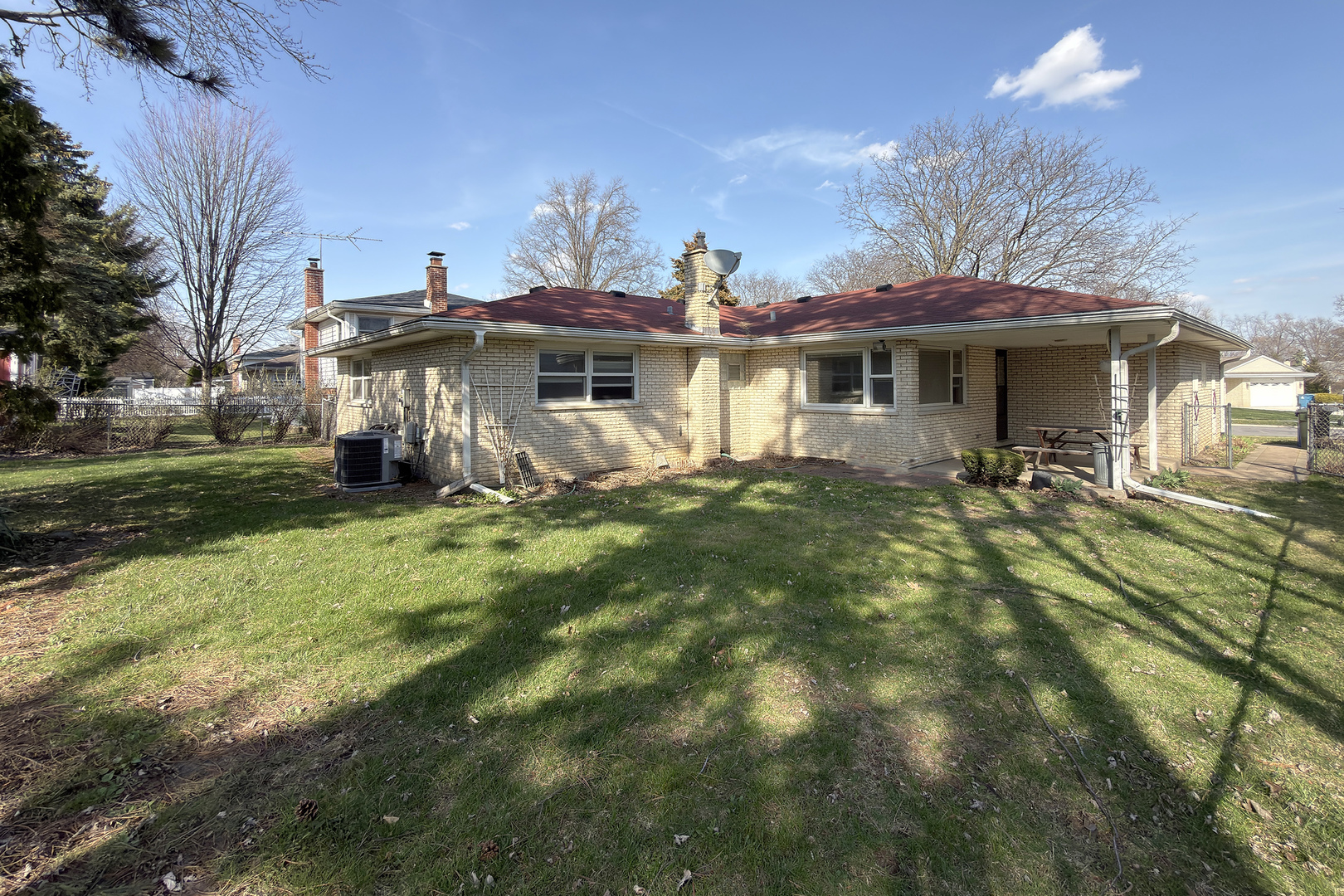 914 S Robert Drive