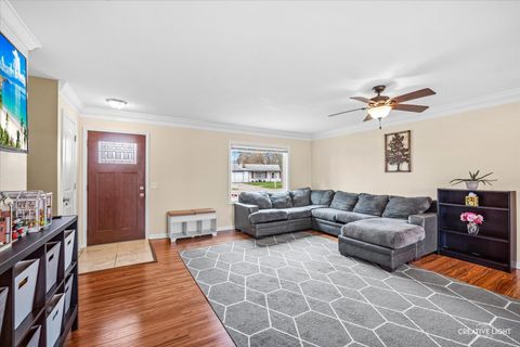 Tiny photo for 5201 Lemon Lane, Hanover Park, IL 60133 (MLS # 12611375)