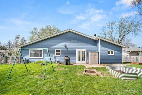 Tiny photo for 5201 Lemon Lane, Hanover Park, IL 60133 (MLS # 12611375)