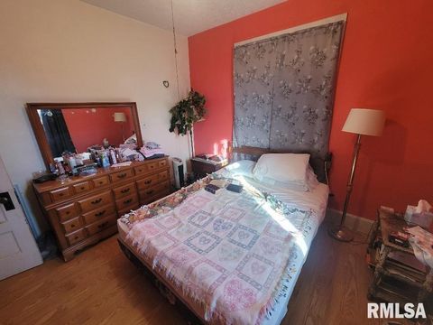 Tiny photo for 511 SE 4TH Street, Fairfield, IL 62837 (MLS # EB460794)