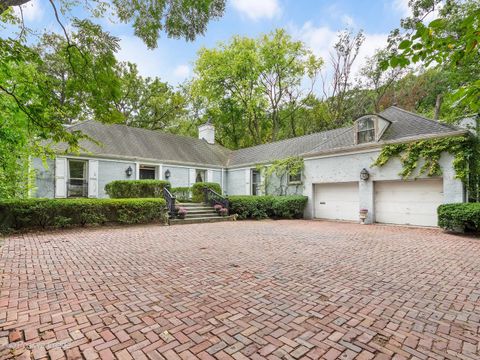 Tiny photo for 704 Bittersweet Lane, Hinsdale, IL 60521 (MLS # 12496260)